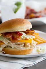 Chicken With Ranch Sauce Sandwich