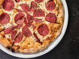 Salami Pizza