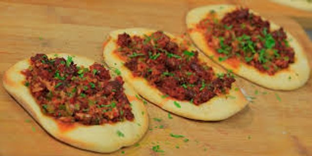 Oriental Sausage Manoucheh