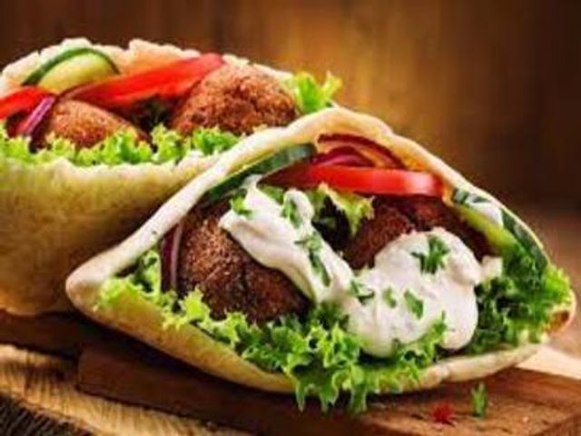 Stuffed Taamia Sandwich