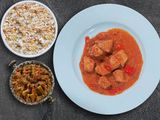 Chicken In Oriental Tomato Sauce
