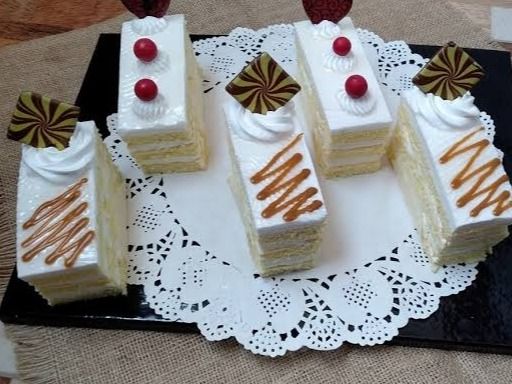 Vanilla Gateau