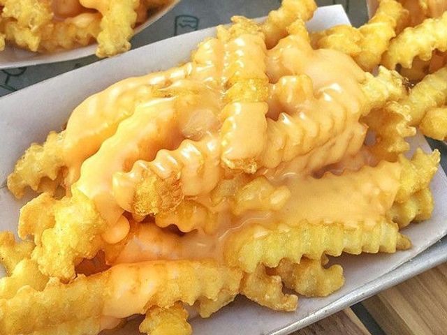 cheesy fries