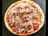 Tuna pizza