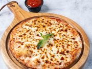 بيتزا مارغاريتا وسط 