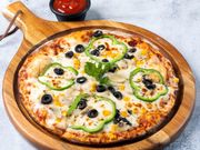 بيتزا خضار وسط 