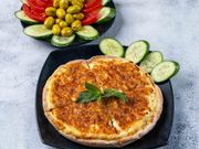 منقوشة بيض مع جبنة أجاويد