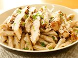 Chicken Shawerma With White Sauce Pasta