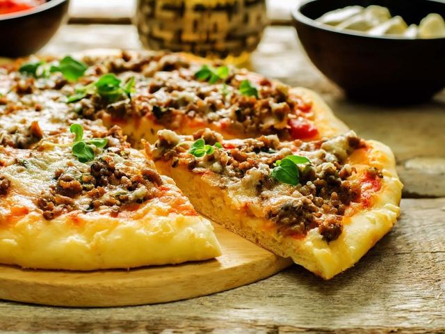 Tuna Pizza