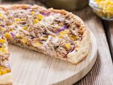 Tuna pizza