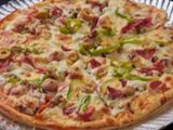 Vegetables Oriental Pizza