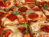 Salami Oriental Pizza