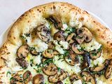 Mushroom Oriental Pizza