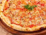Mozzarella Cheese Oriental Pizza