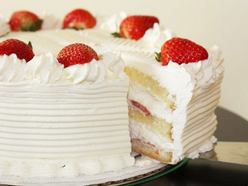 Cream Torte - 30 Cm