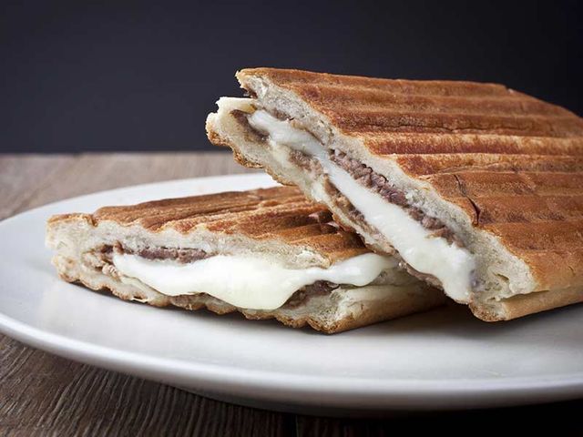 Meat With Mozzarella Cheese Hawawshi