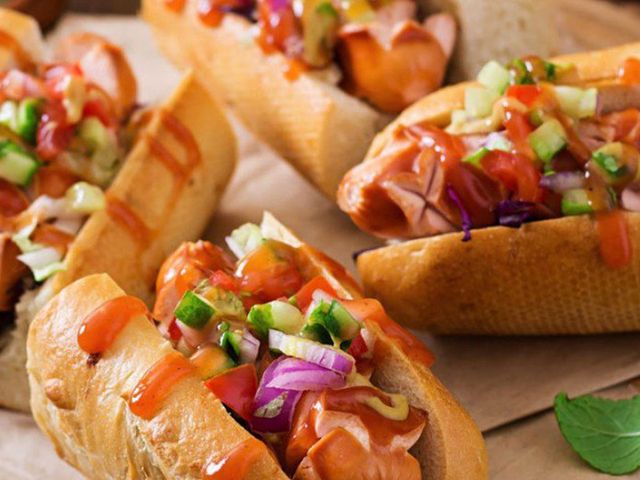 Oriental Sausage With Mixture Sandwich