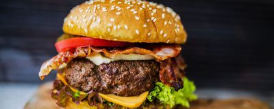 Cholo's Burger photo 1