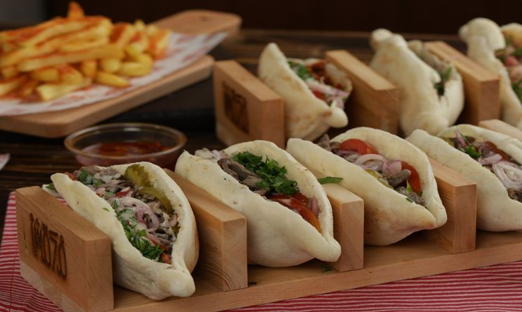 مطعم محمش 1 Mhammash محمش - Sharq - Deliveroo